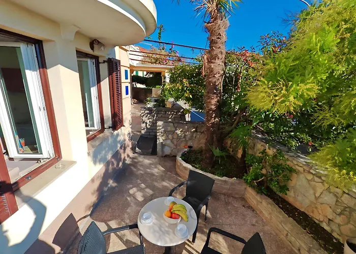 아파트 One-bedroom *